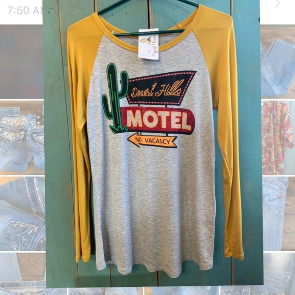 Tops - Adorable shirt! Cactus